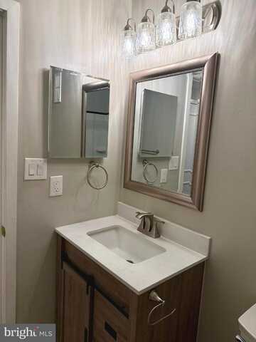 16 ANDREW PLACE, BALTIMORE, MD 21201