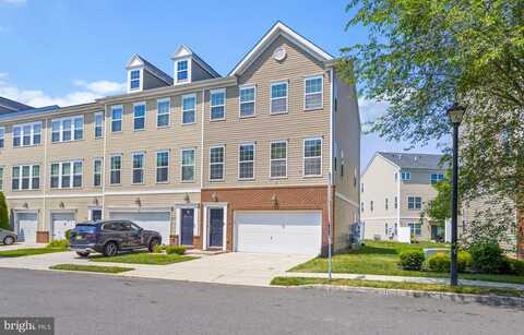 104 CREEKSIDE WAY, BURLINGTON, NJ 08016