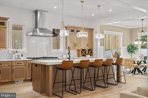 1905 N TAYLOR STREET, ARLINGTON, VA 22207