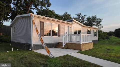 30 W WILLOW, PALMYRA, PA 17078