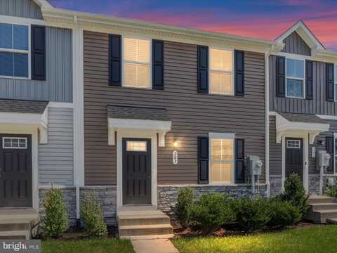 203 WILLIAMS STREET, STRASBURG, VA 22657