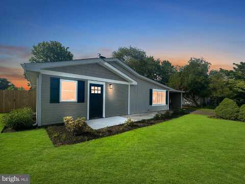 7 POPLAR LANE, LEVITTOWN, PA 19054