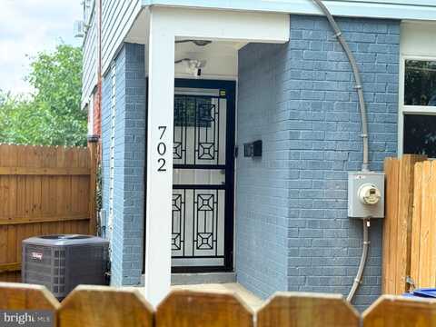 702 56TH PLACE NE, WASHINGTON, DC 20019