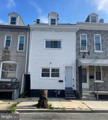 925 SPRUCE STREET, READING, PA 19602