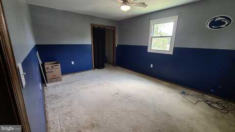 302 VALLEY ROAD, ENOLA, PA 17025