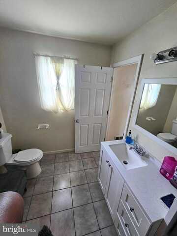 439 FAIRVIEW AVENUE, COLONIA, NJ 07067