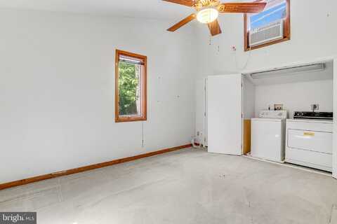 7125 GORDONS ROAD, FALLS CHURCH, VA 22043