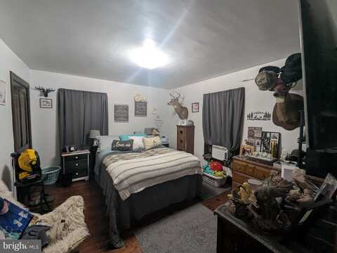 98 E YORK STREET, BIGLERVILLE, PA 17307