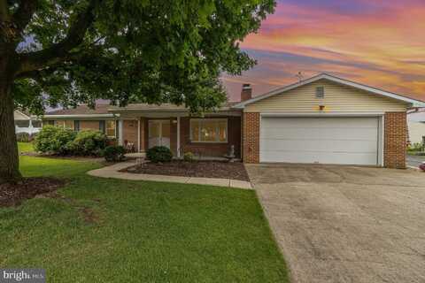 50 EISENHOWER DRIVE, CHAMBERSBURG, PA 17201