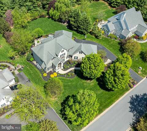 315 SARSEN DRIVE, LITITZ, PA 17543