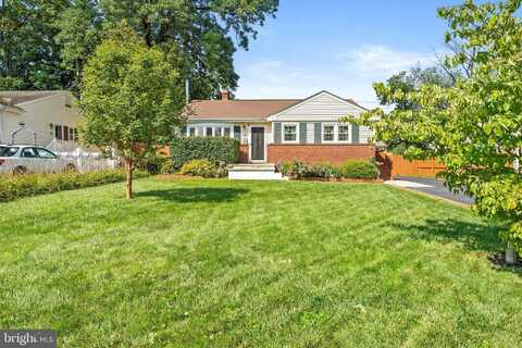 15 DECOU AVENUE, EWING, NJ 08628