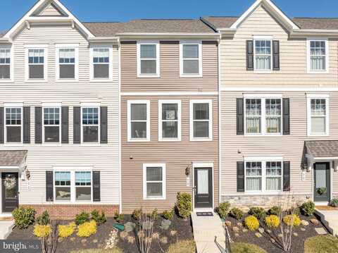 15 CAPITOL MEWS, RANSON, WV 25438