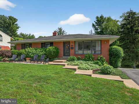 410 SPRING DRIVE, MILLERSVILLE, PA 17551