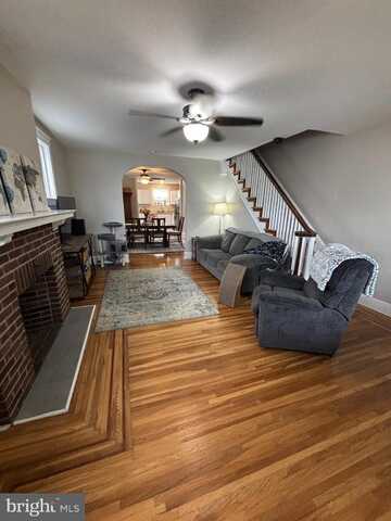 70 S MOUNT VERNON STREET, POTTSTOWN, PA 19464