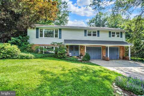 1818 CRESTLYN ROAD, YORK, PA 17403
