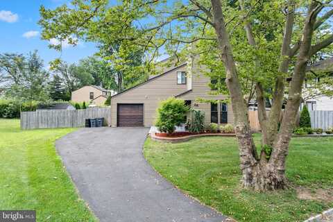 25 PENNINGTON ROAD, HIGHTSTOWN, NJ 08520