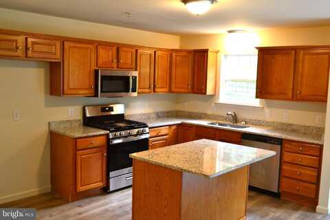 87 MACI WAY, READING, PA 19606