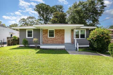 925 Rochester Drive, Fayetteville, NC 28305