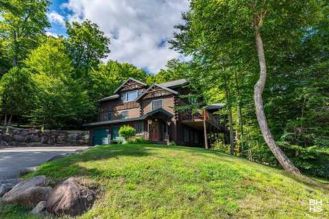 26 Overlook Way, Lake Placid, NY 12946