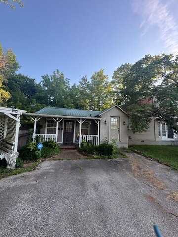 1404 North Market Street, PARIS, TN 38242