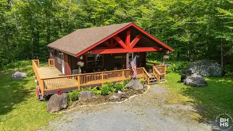 774 Bartlett Carry Road, Saranac Lake, NY 12983