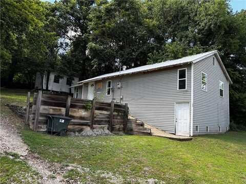 106 S Gaskill ST, Huntsville, AR 72740