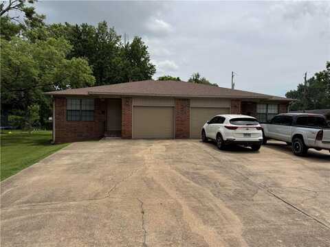 1311 S Commerce AVE, Russellville, AR 72801