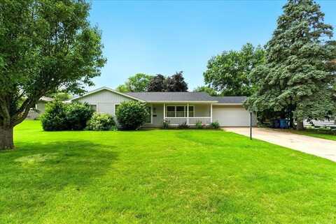 1131 Ridgemont Road, Waterloo, IA 50701