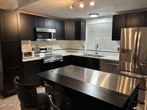 535 S ALMA SCHOOL Road, Mesa, AZ 85210