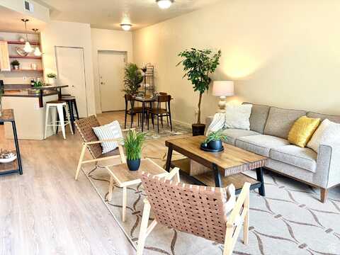 4340 S HIGHLAND, Holladay, UT 84124