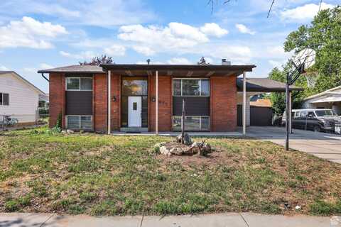 1377 W 2600 N, Clinton, UT 84015