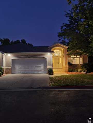 1219 W 4500 S, Riverdale, UT 84405