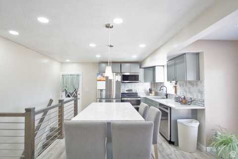 7472 S GOLD W, West Jordan, UT 84084