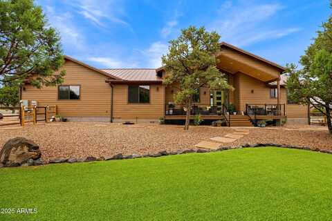 2344 Hellcat Circle, Overgaard, AZ 85933