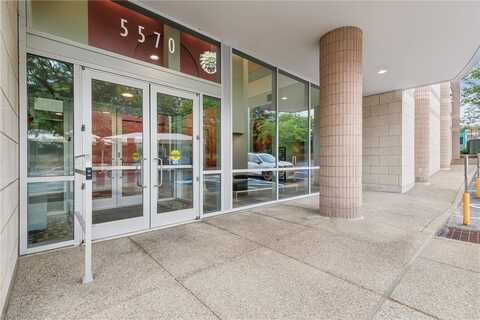 5570 Centre Ave, Shadyside, PA 15232