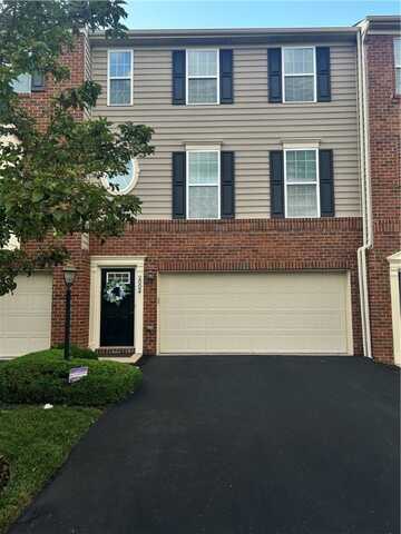 2002 Black Bear Way, Collier, PA 15017