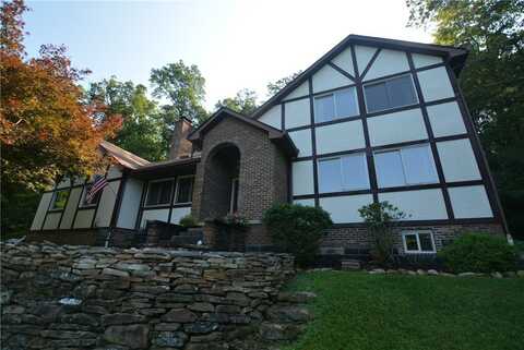 2576 Wexford Run Rd, Sewickley, PA 15090
