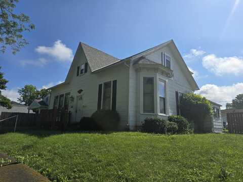 324 N Detroit Street, Bellefontaine, OH 43311