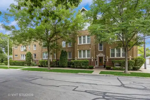 256 Pleasant Street, Oak Park, IL 60302