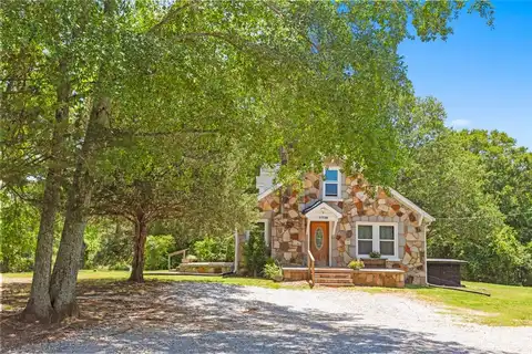 2549 Six Mile Highway, Central, SC 29630