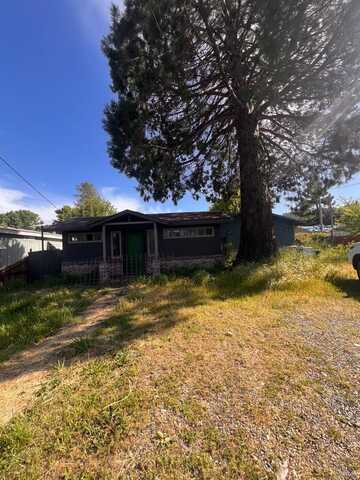481 Della Avenue, Willits, CA 95490