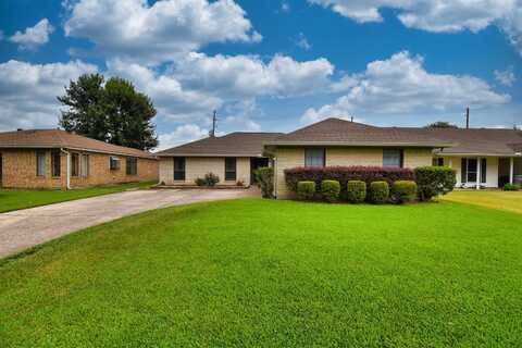9286 Meadowbend Dr., Beaumont, TX 77706