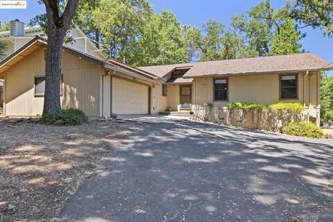 13048 Jackson Mill Dr, Groveland, CA 95321