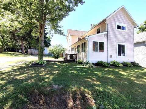 15 Knight Street, Hanover, NY 14136
