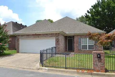 4 Blackthorn Street, Little Rock, AR 72223
