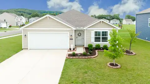 415 St James Gate, Newark, OH 43055