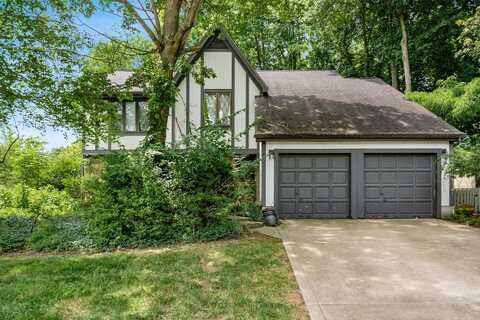 205 Woodedge Circle E, Powell, OH 43065