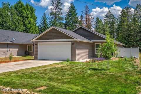 32552 N 8th Ave, Spirit Lake, ID 83869