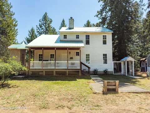 631 Wolverine Rd, Moyie Springs, ID 83845