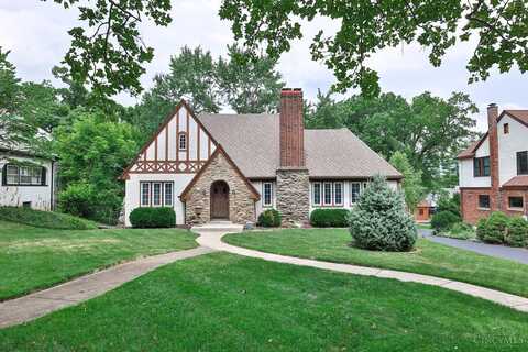 34 Fleming Road, Wyoming, OH 45215